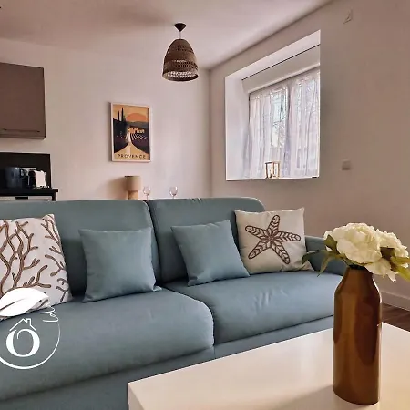 Raffinement Et Confort A 2 Pas Du Centre De *